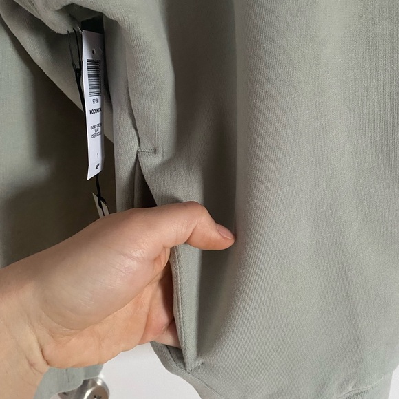 Babaton Sweatshirt - Picture 4 of 4